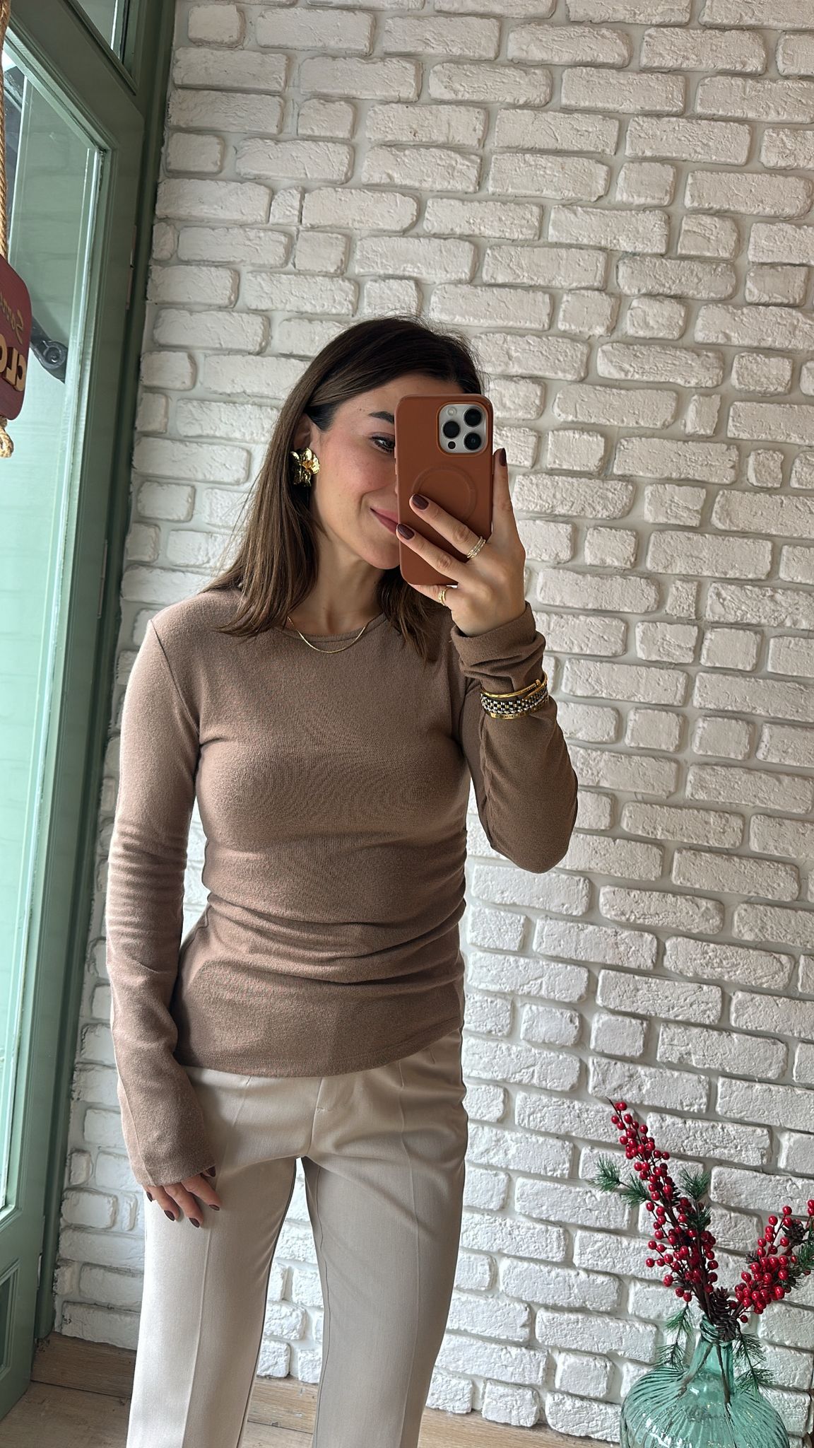 Uzun Kollu Büzgülü Bluz