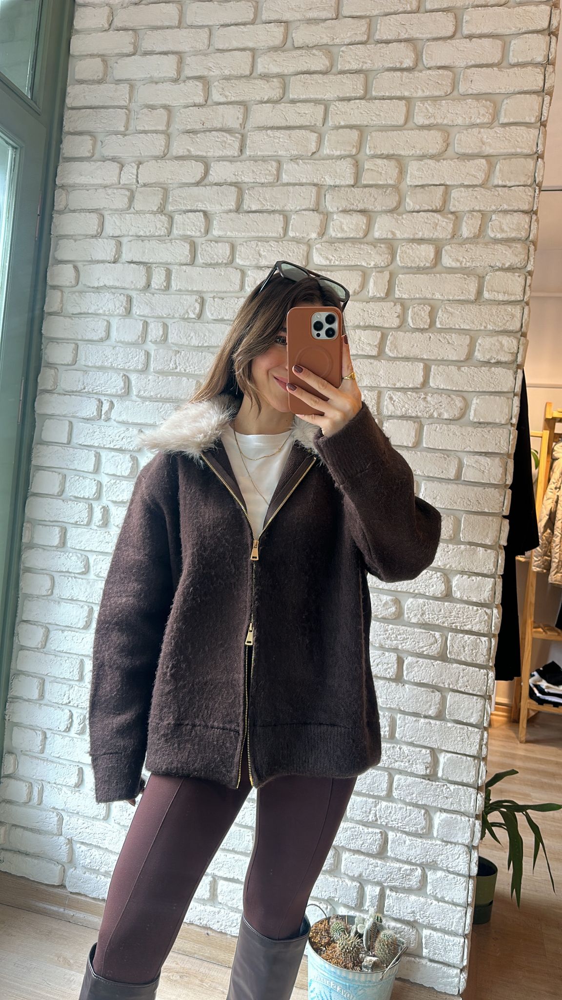 Kürk Yakalı Şardonlu Hırka