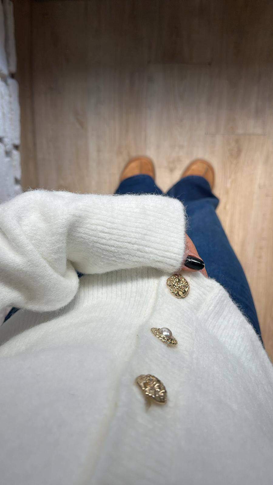 Yumoş Gold Düğme Detaylı Hırka