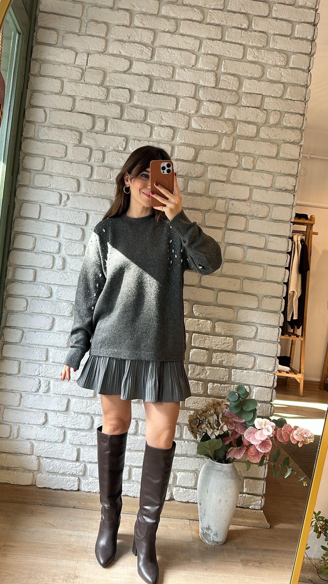 Taş İşlemeli Triko Kazak