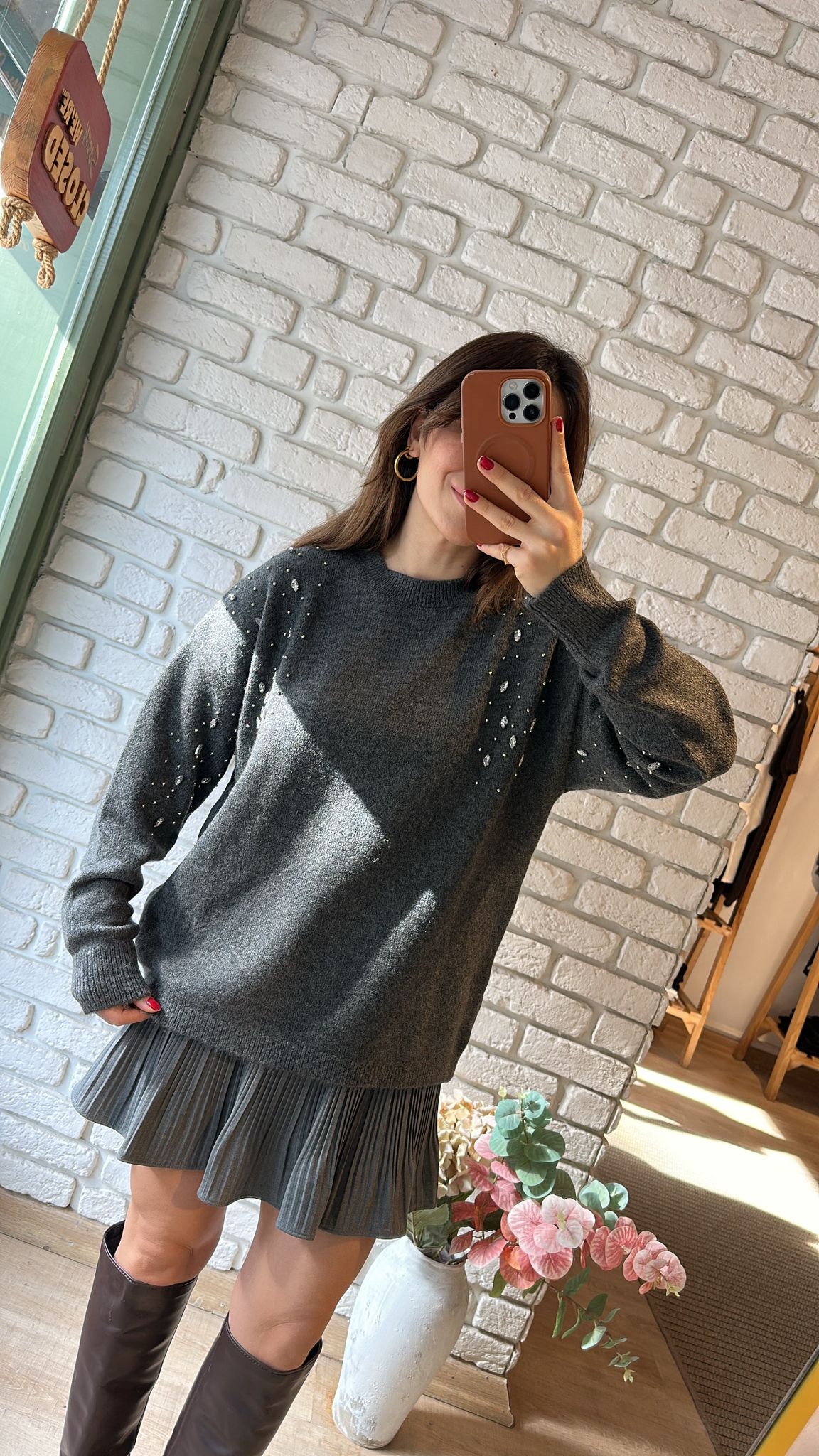 Taş İşlemeli Triko Kazak