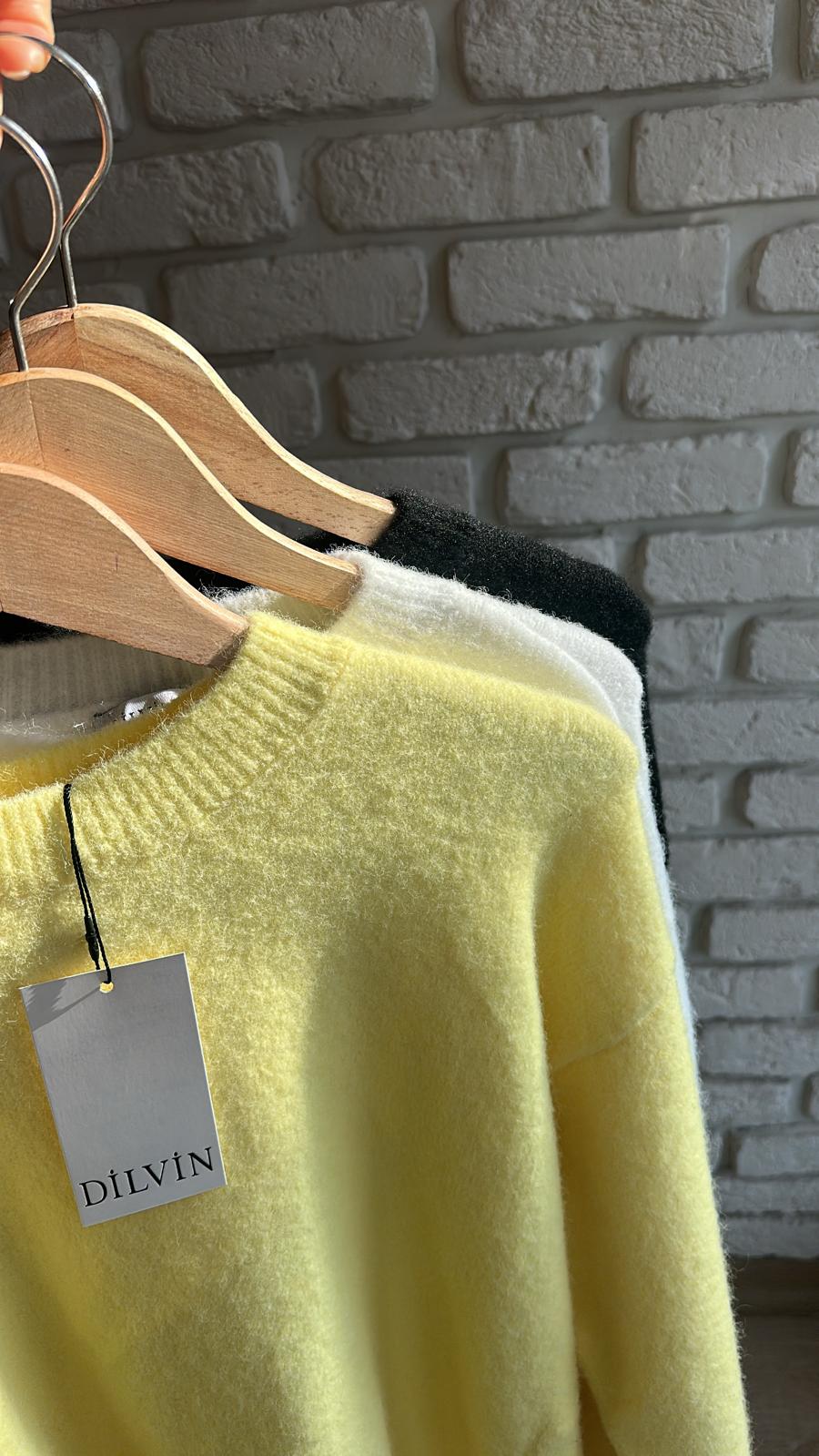 Bisiklet Yaka Yumuşak Dokulu Kazak