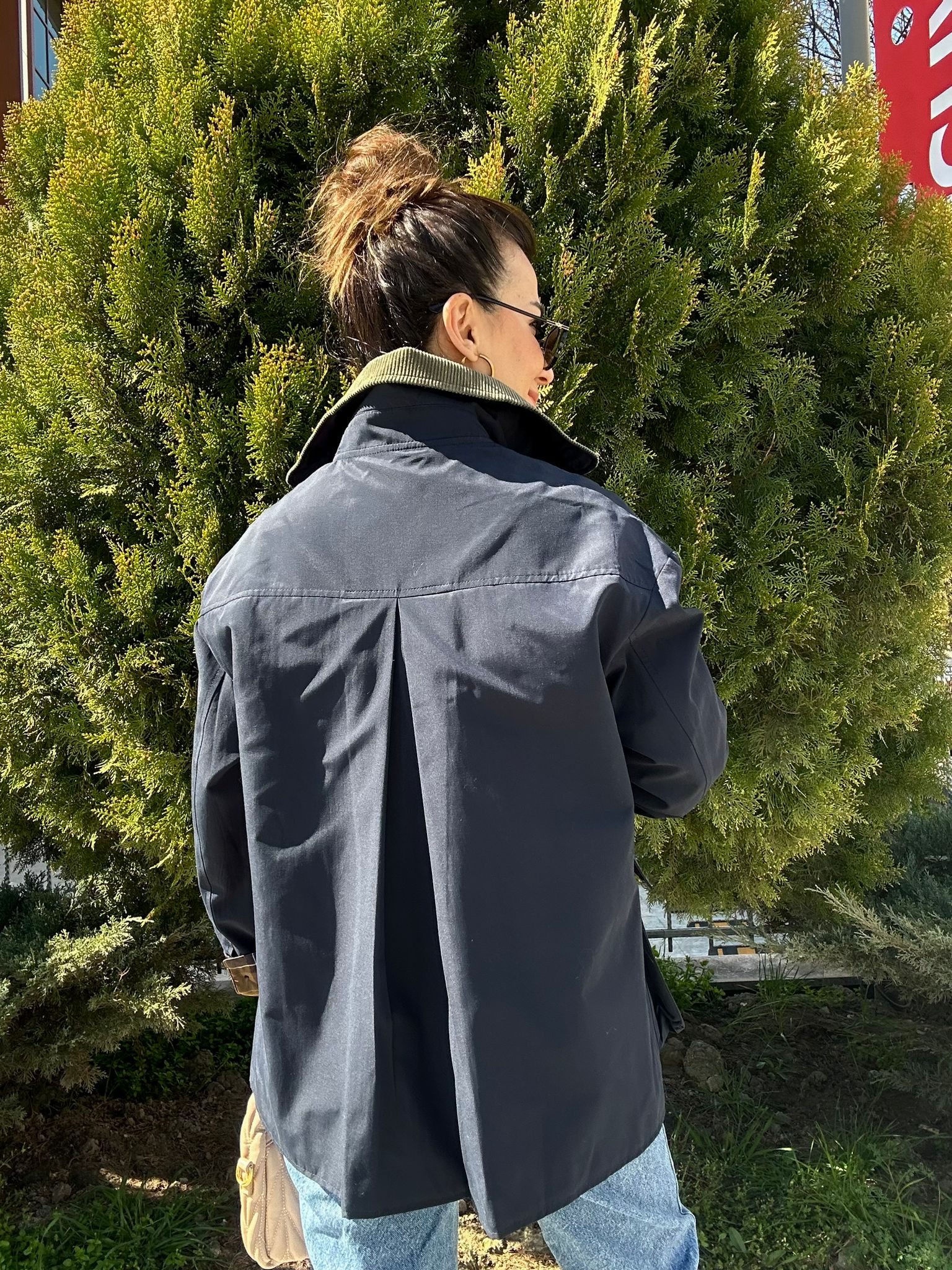 Oversize Kalıp Kısa Trençkot