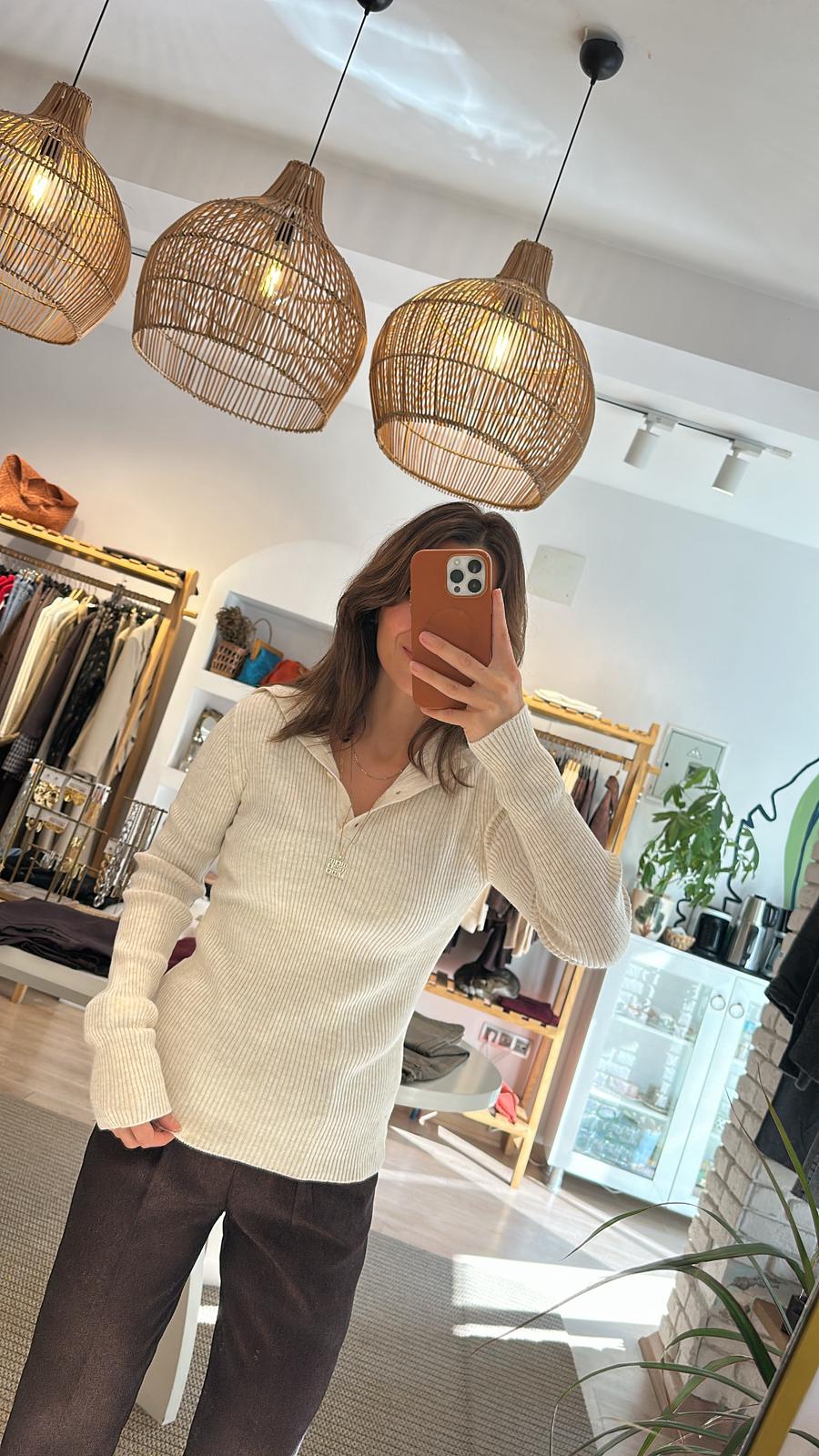 Düğmeli Triko Bluz